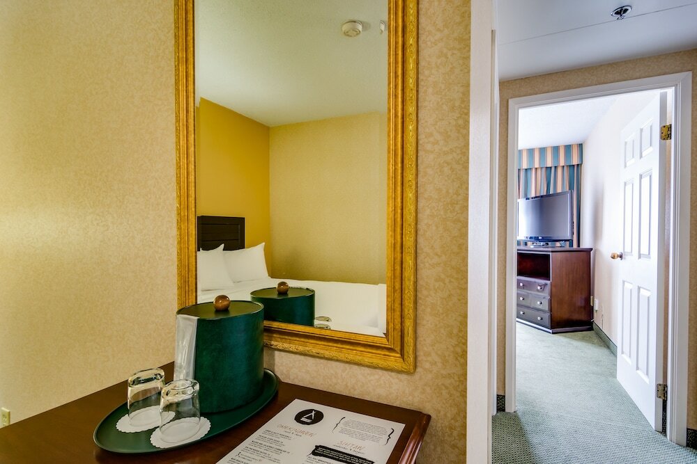 Фото Sawridge Inn & Conference Centre Edmonton South