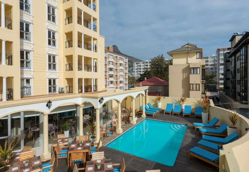 Фото Radisson Blu Le Vendome Hotel, Cape Town
