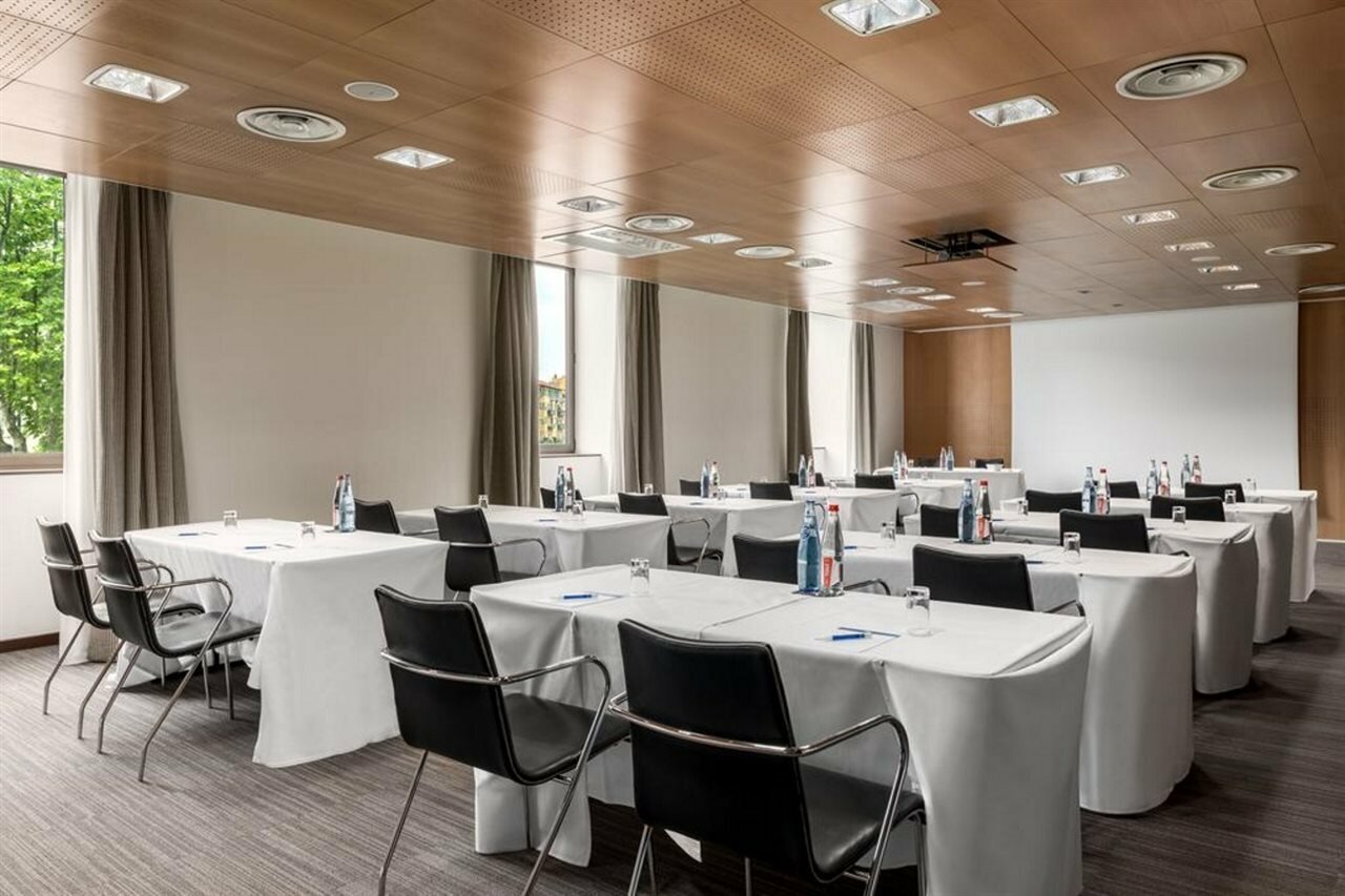 Фото Hotel NH Nice