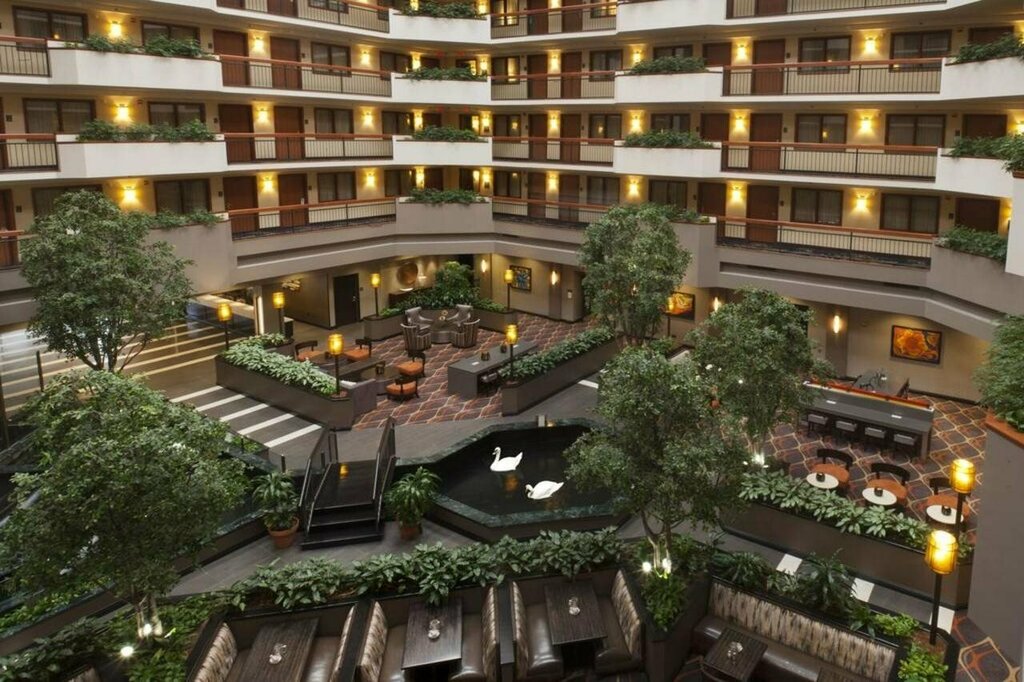 Hotel Embassy Suites by Hilton Austin Arboretum, Austin, photo