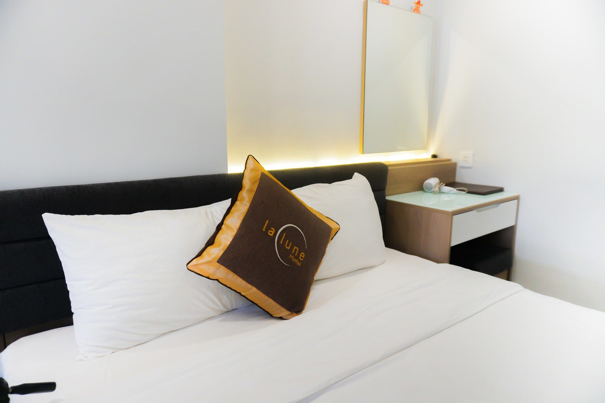 Фото La Lune Hotel