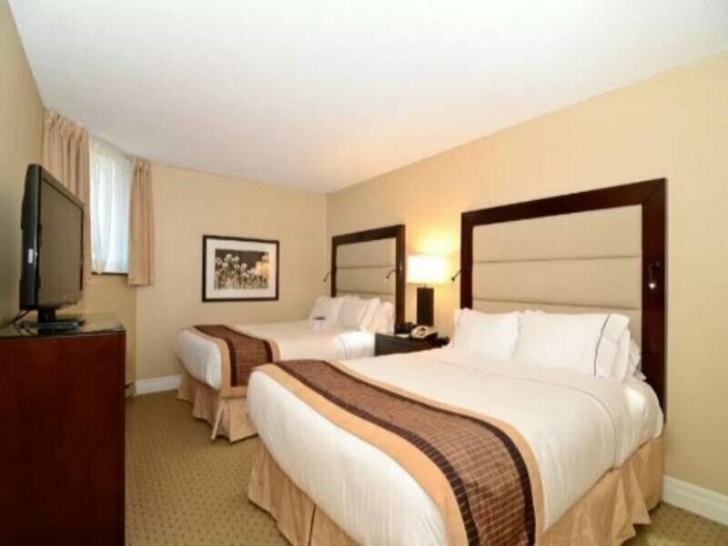 Hotel Albert at Bay Suite, Ottawa, photo