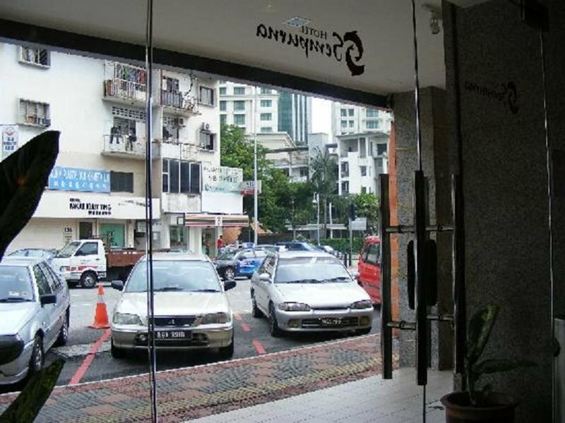 Фото Hotel Sempurna