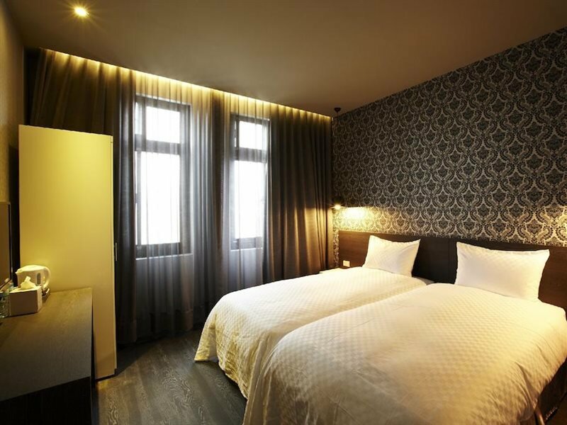 Фото отеля 2