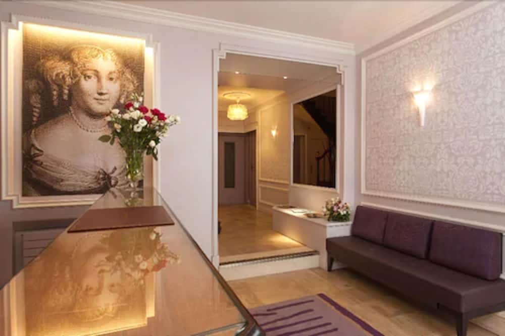 Фото Hôtel de Sévigné