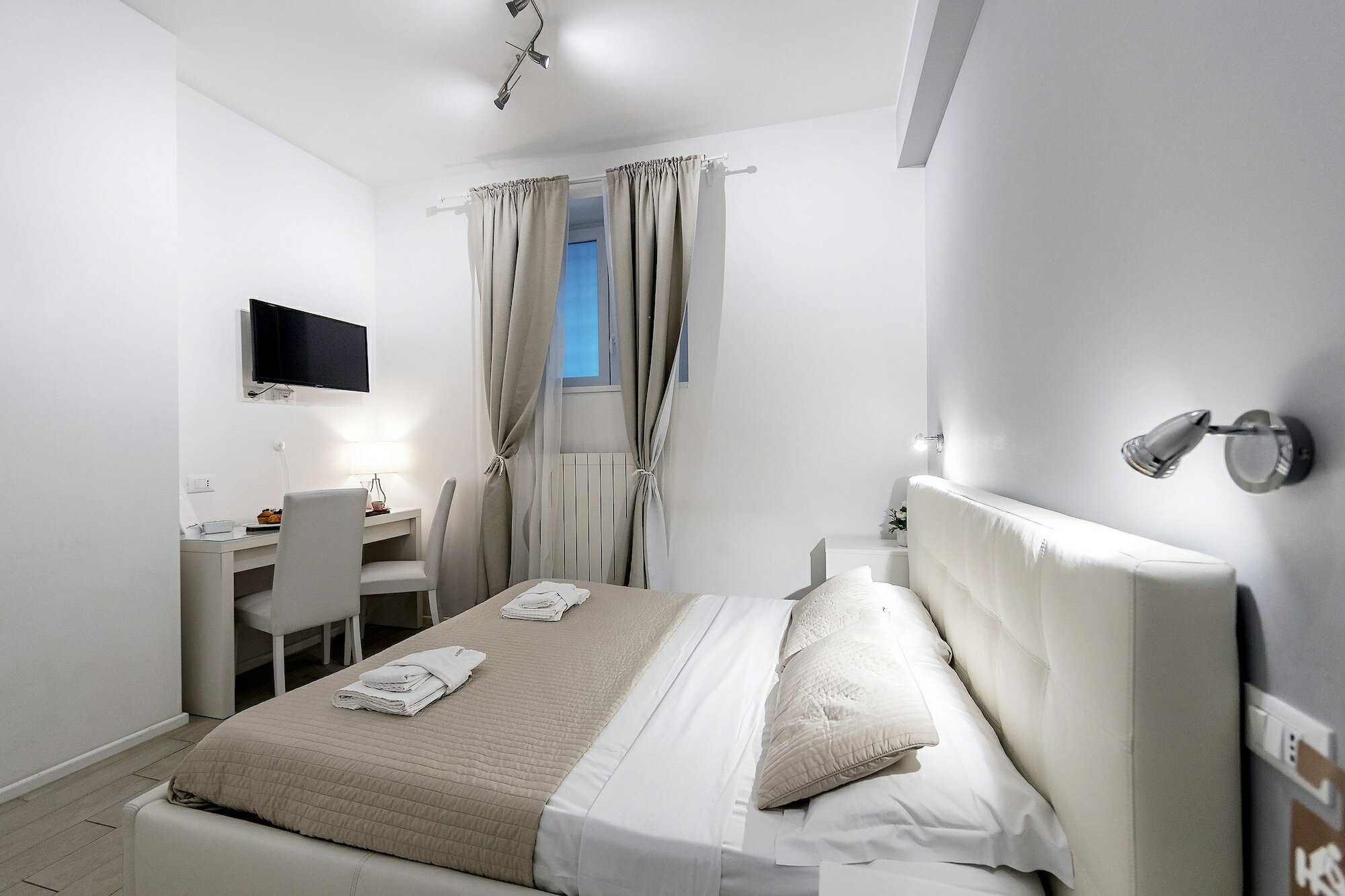 Фото Bella Roma Luxury Accomodation