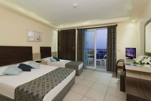 Гостиница Arabella World Hotel в Авсалларе