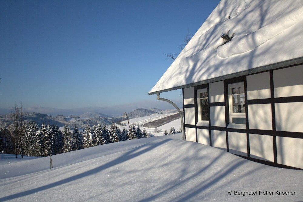 Фото Berghotel Hoher Knochen