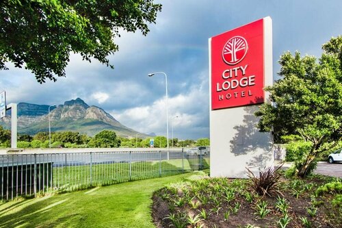 Гостиница City Lodge Hotel Pinelands в Кейптауне