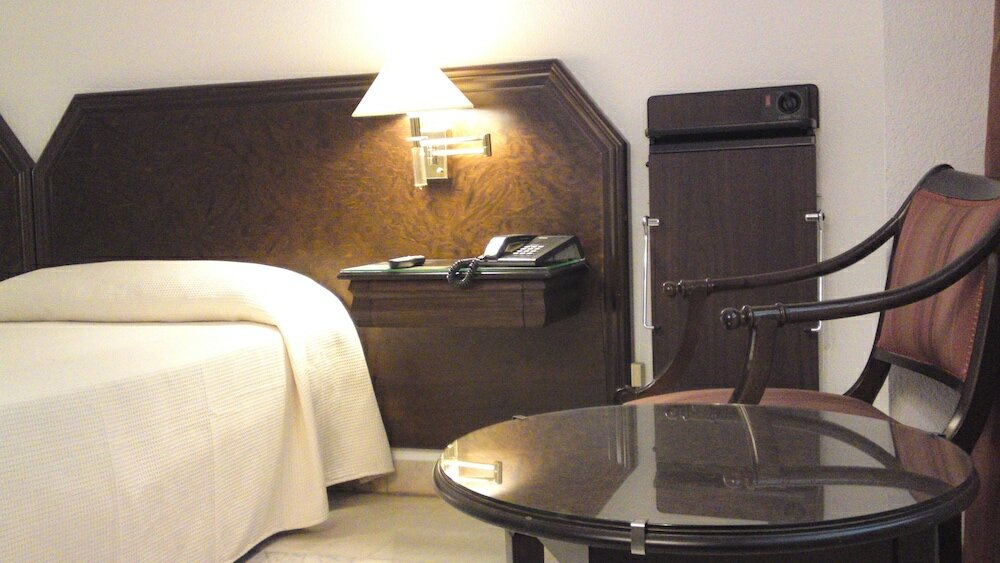 Фото Hotel Turia Valencia