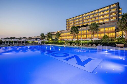 The Nownees Luxury Hotel & SPA