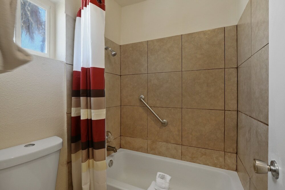 Фото Red Roof Inn Needles