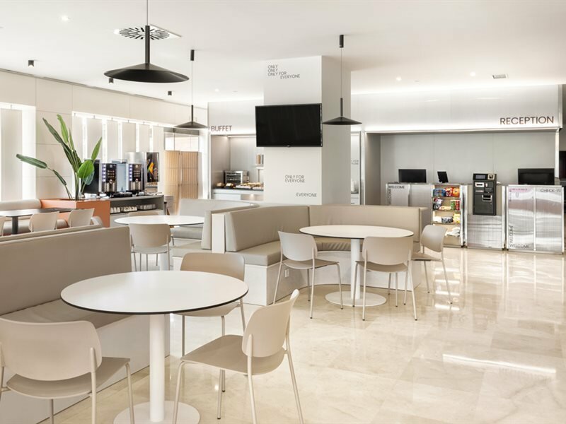 Фото B&b Hotel Granada Estacion