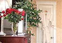 Фото Chateau Inn and Suites