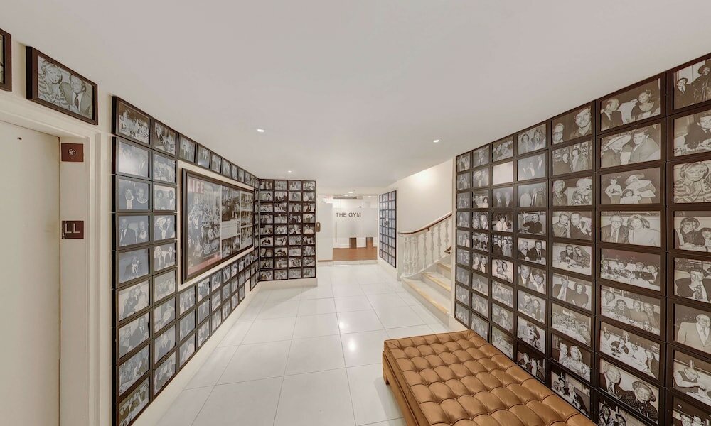 Фото Ambassador Chicago