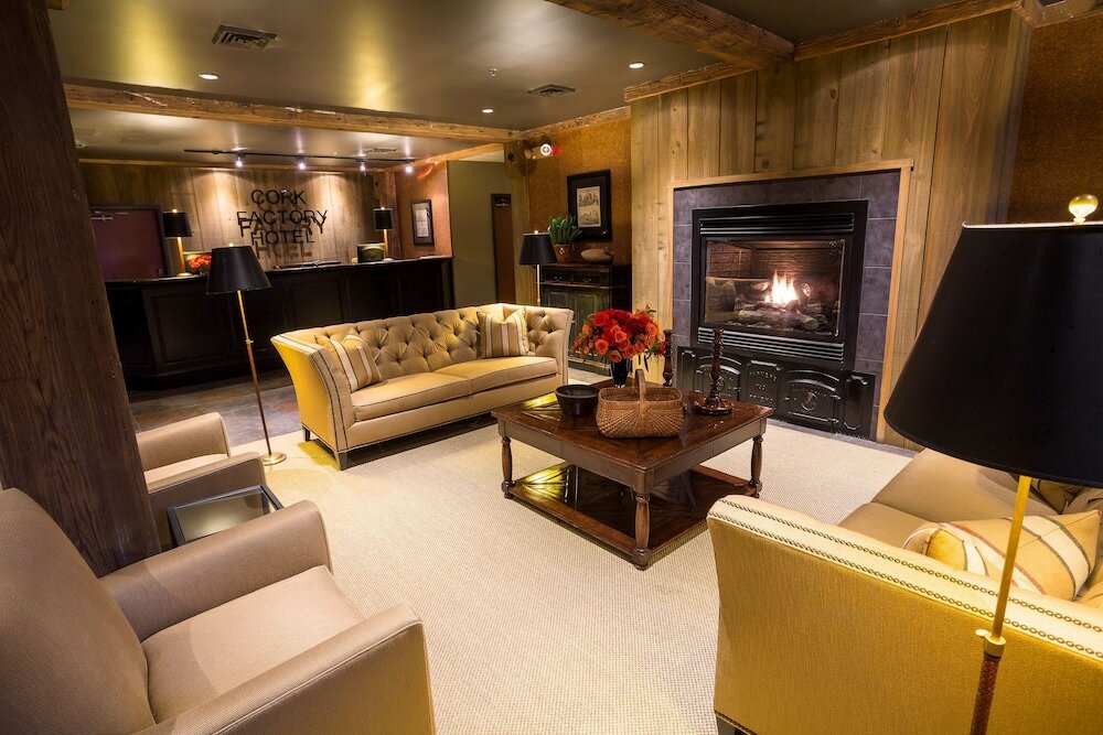 Фото Cork Factory Hotel