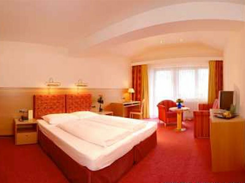 Фото Strass - Sport & SPA Hotel