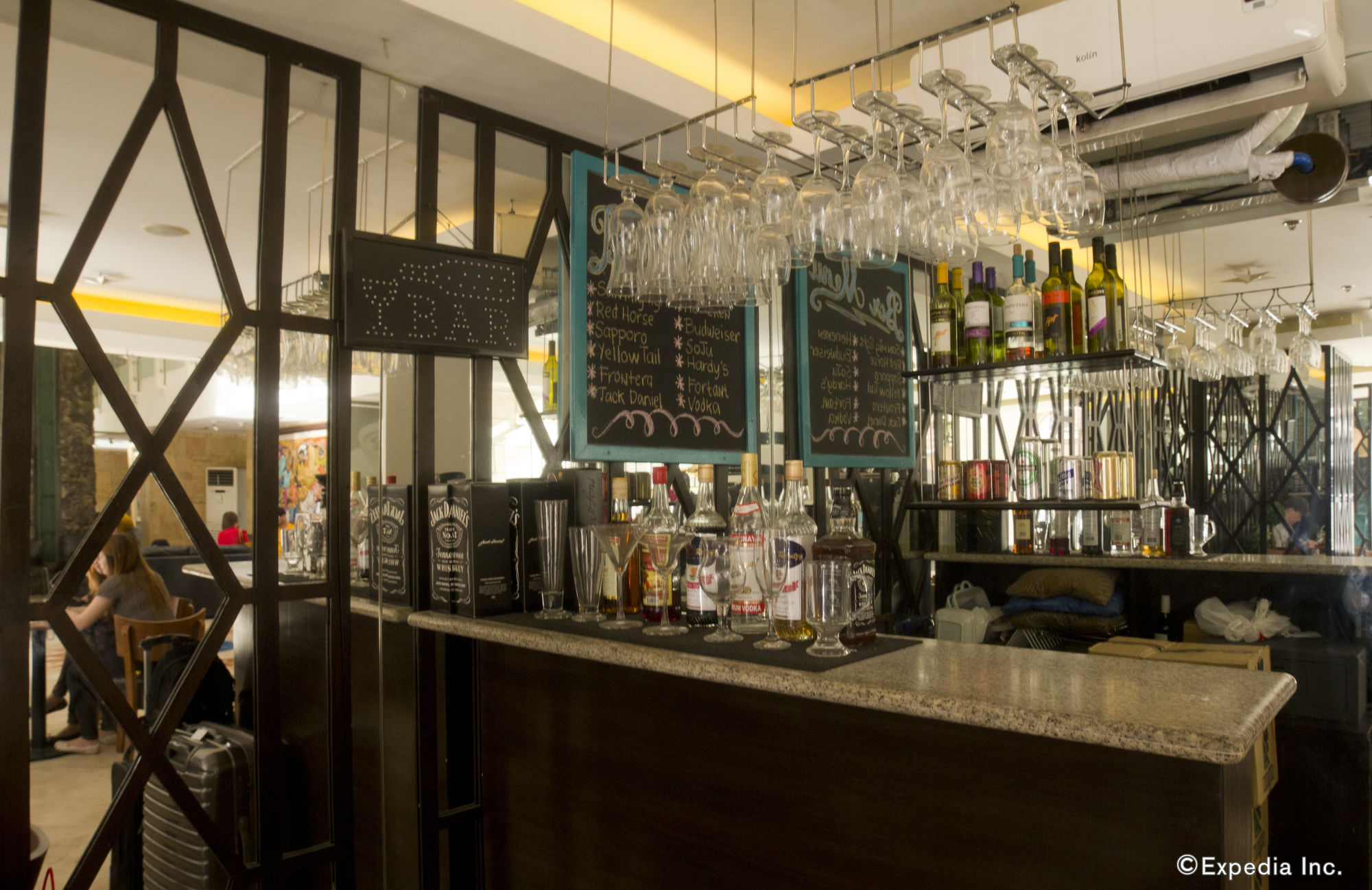 Фото Regency Grand Suites