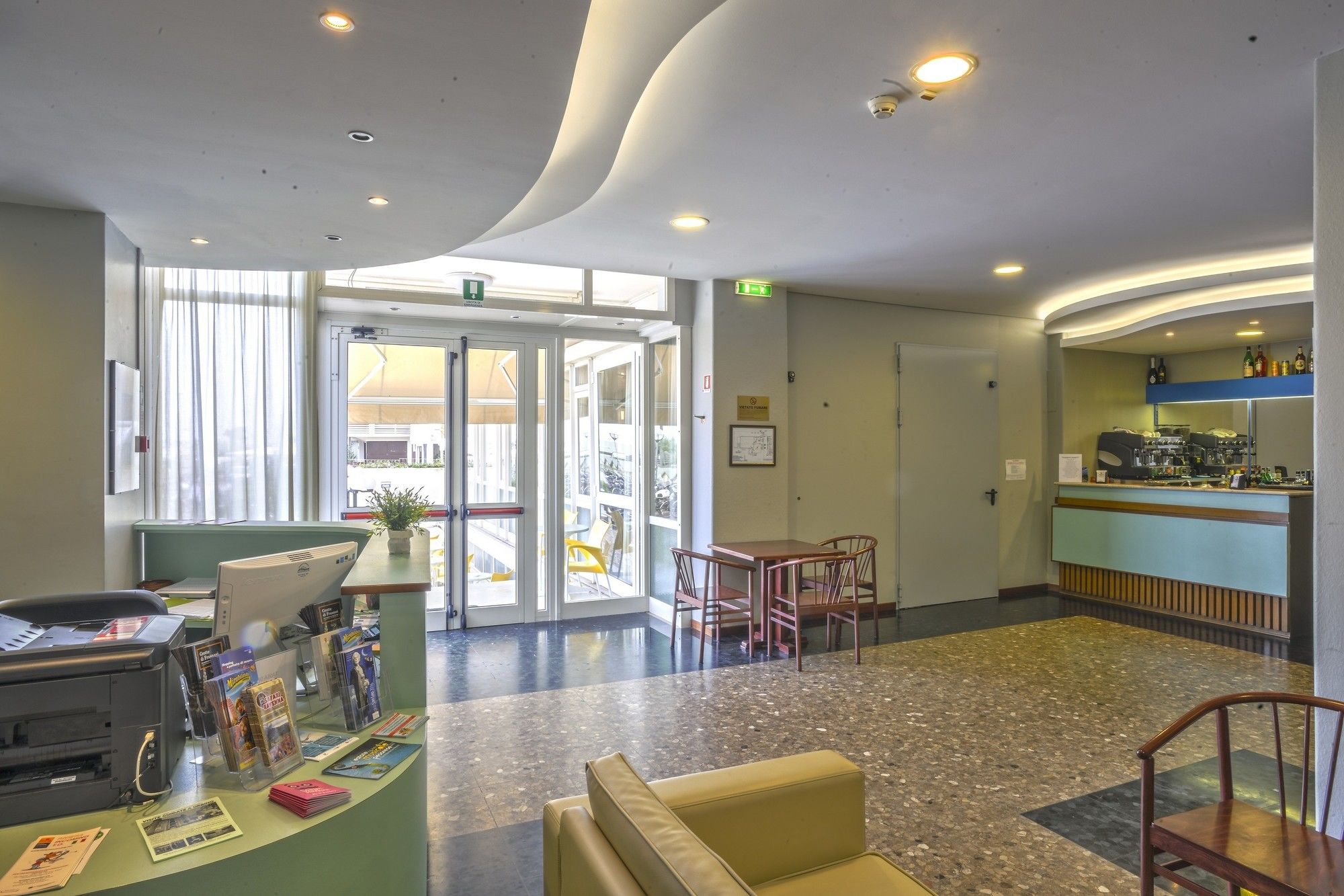 Фото Hotel President's