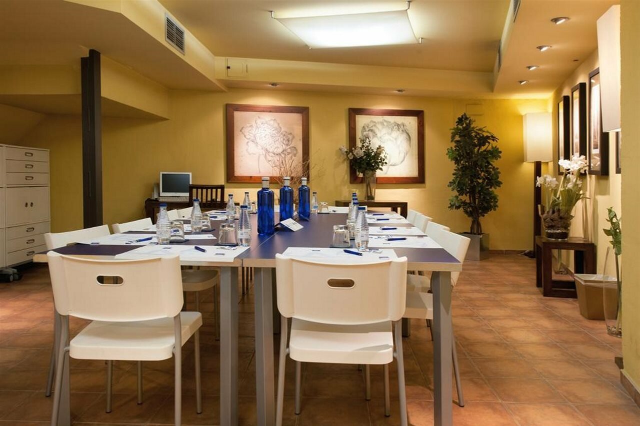 Фото Hotel Abad Toledo