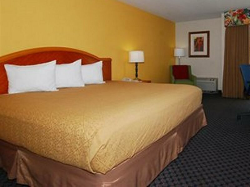 Фото Quality Inn Downtown Stuart