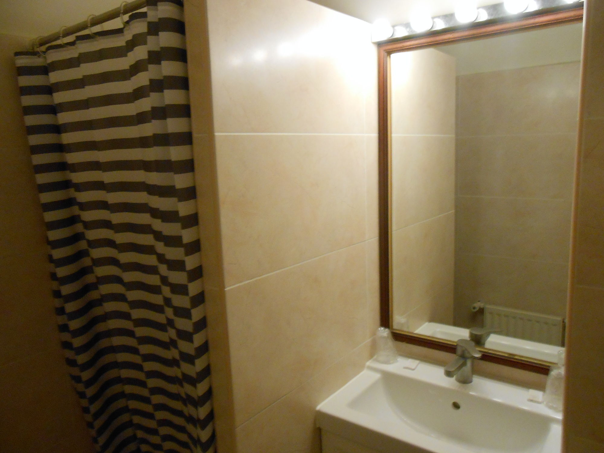 Фото Hotel Athéna