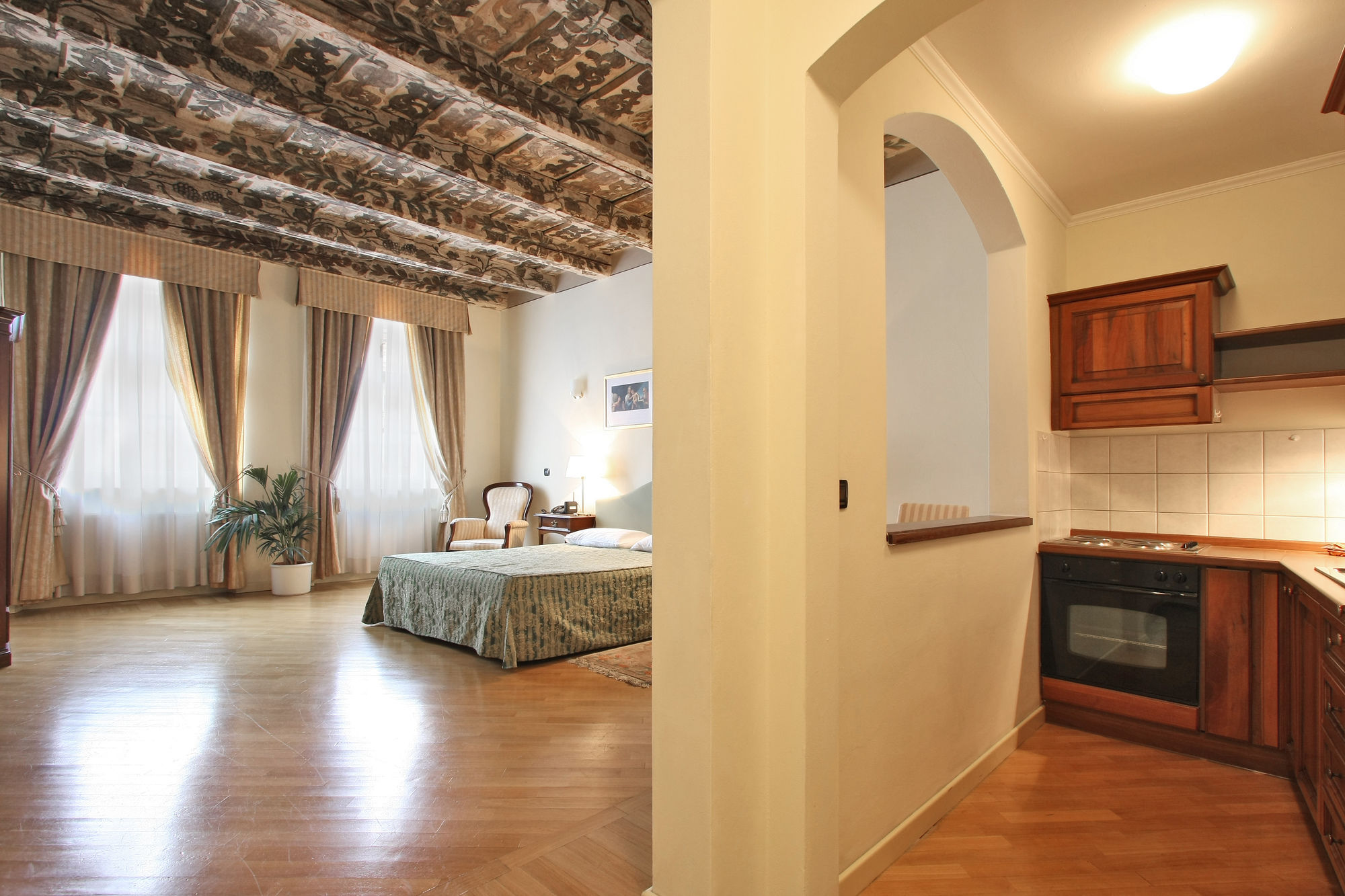 Фото Chateau 9 Apartments by Adrez Living