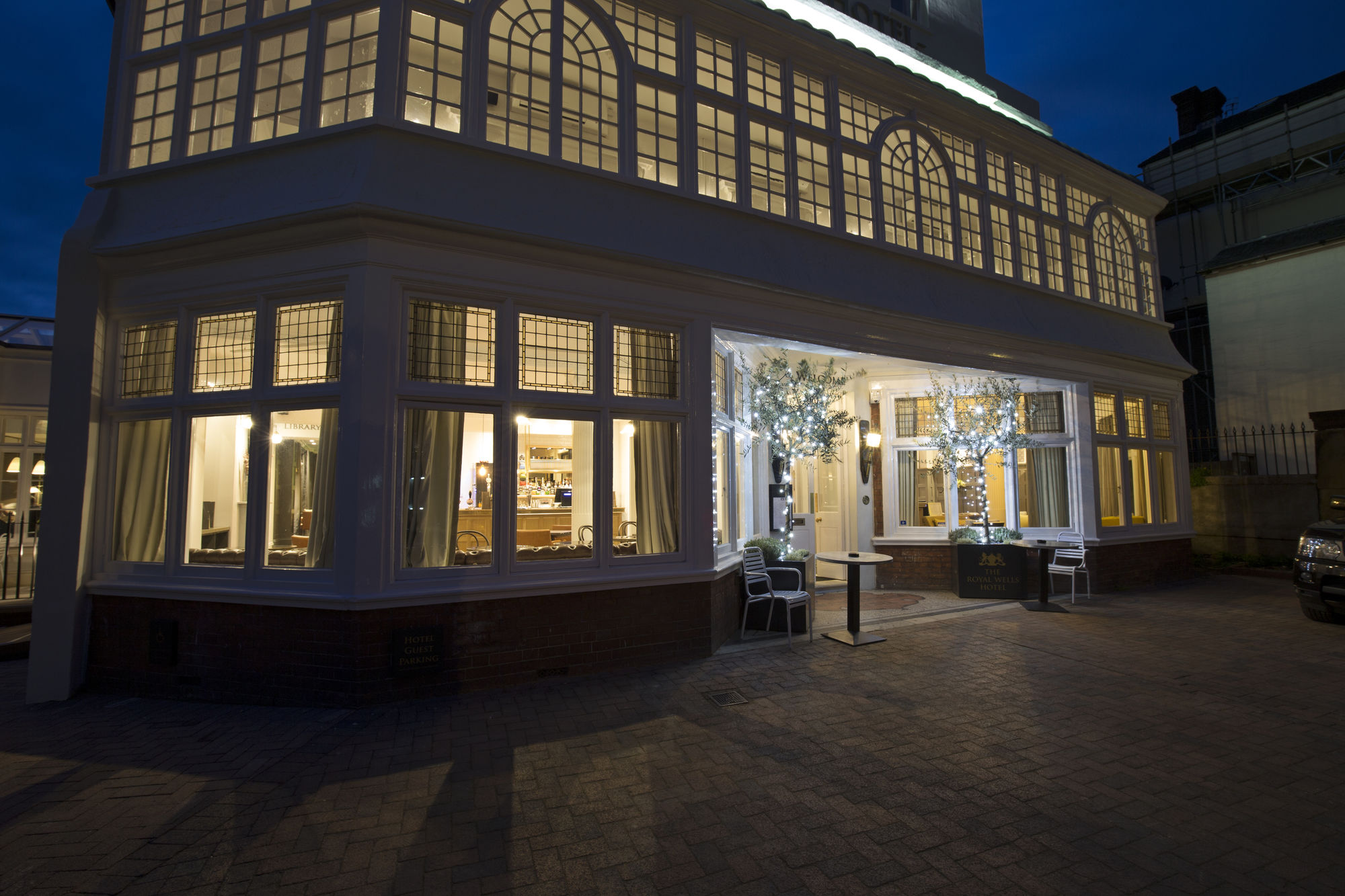 Фото Royal Wells Hotel