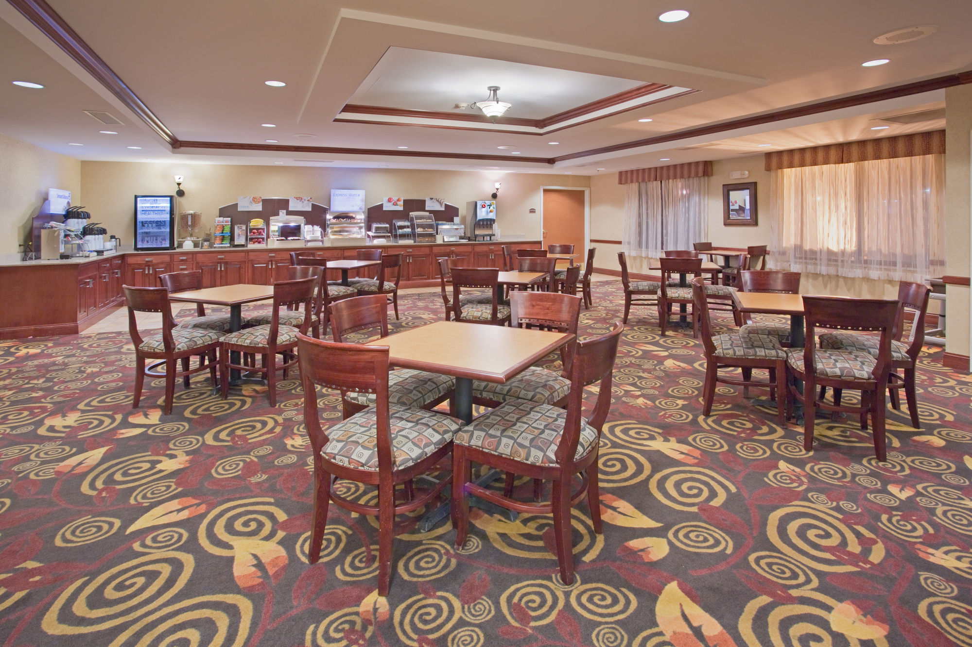 Фото Holiday Inn Express Mitchell, an Ihg Hotel