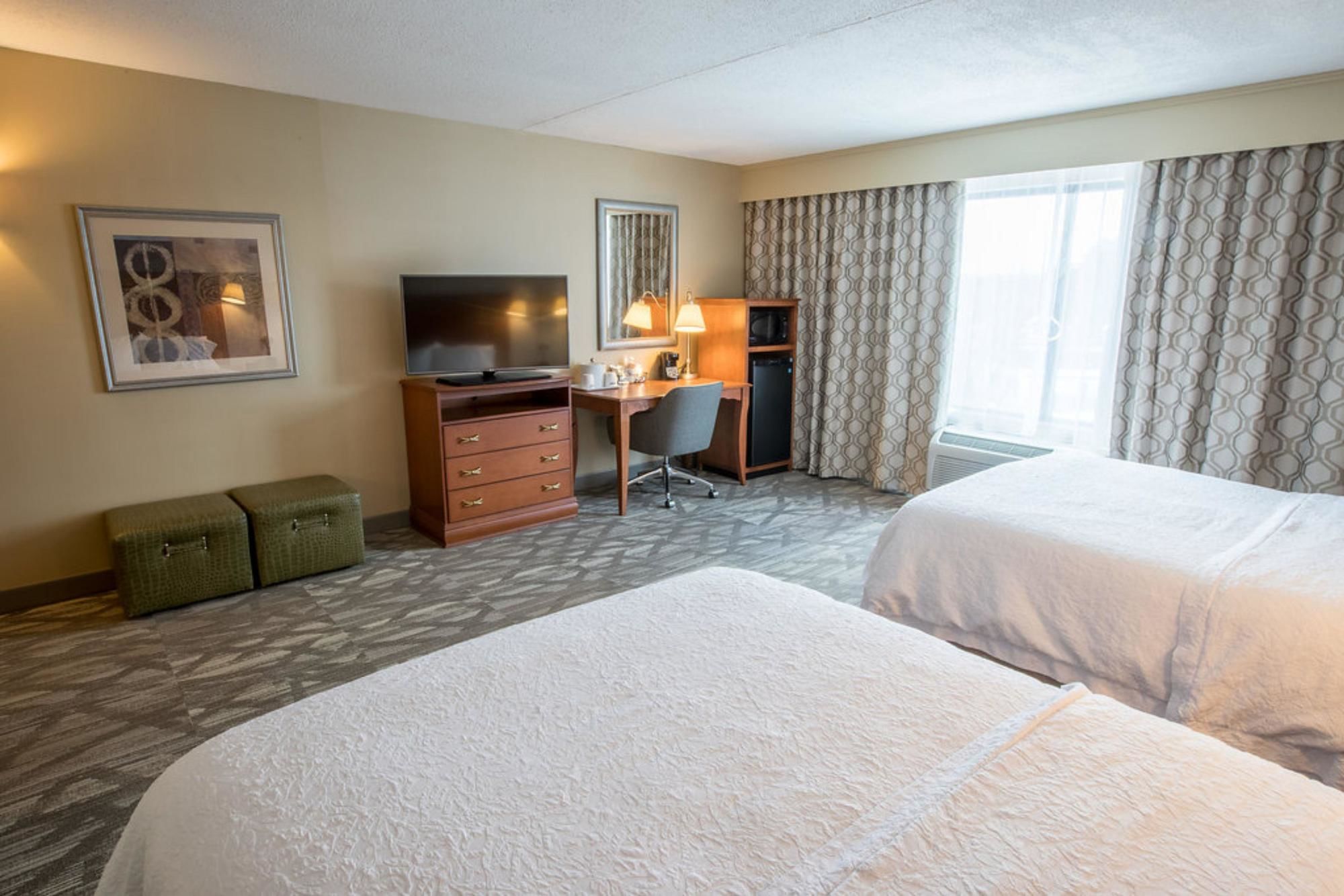 Фото Hampton Inn & Suites Tilton