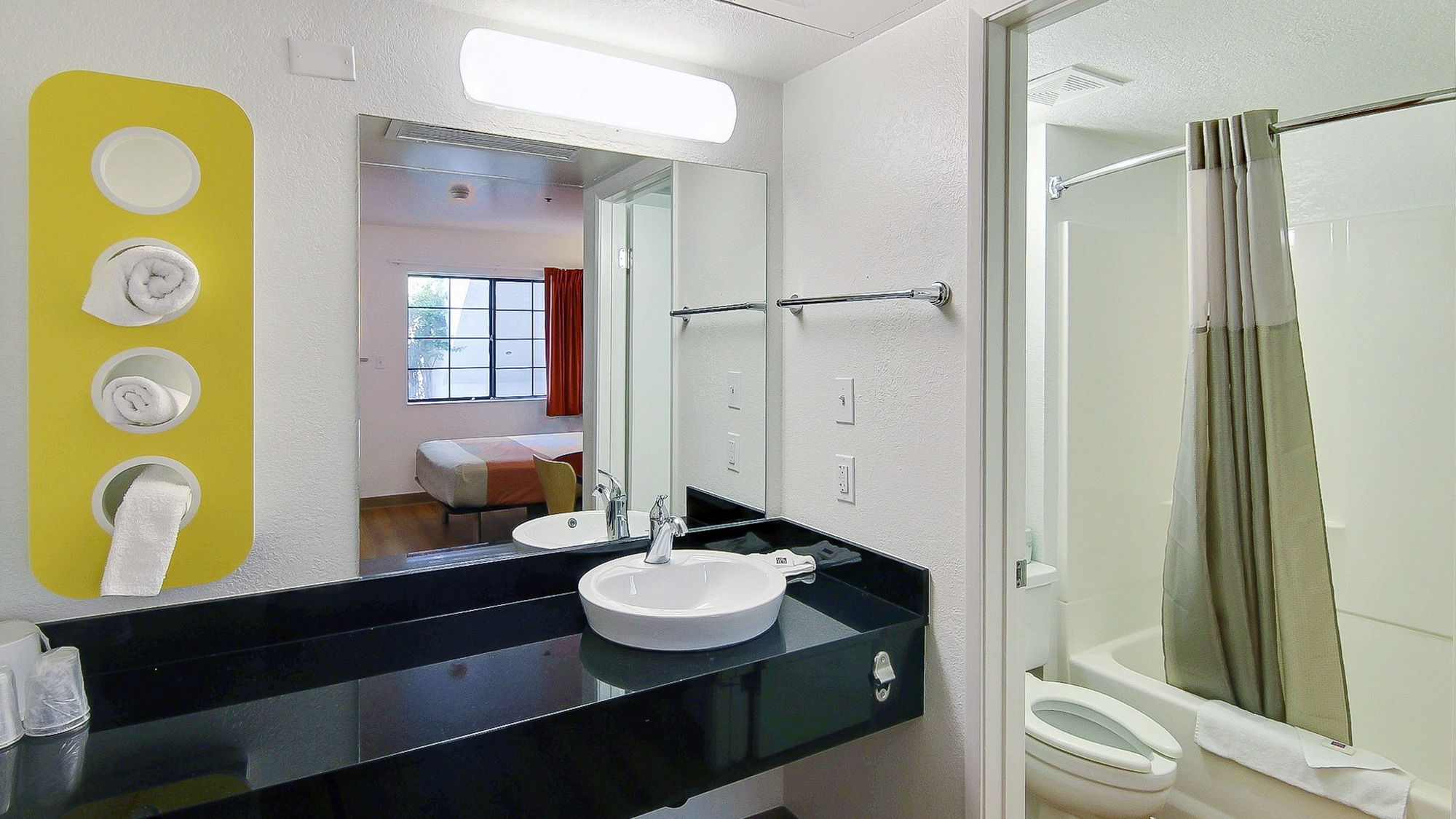 Фото Motel 6 Thousand Oaks Ca