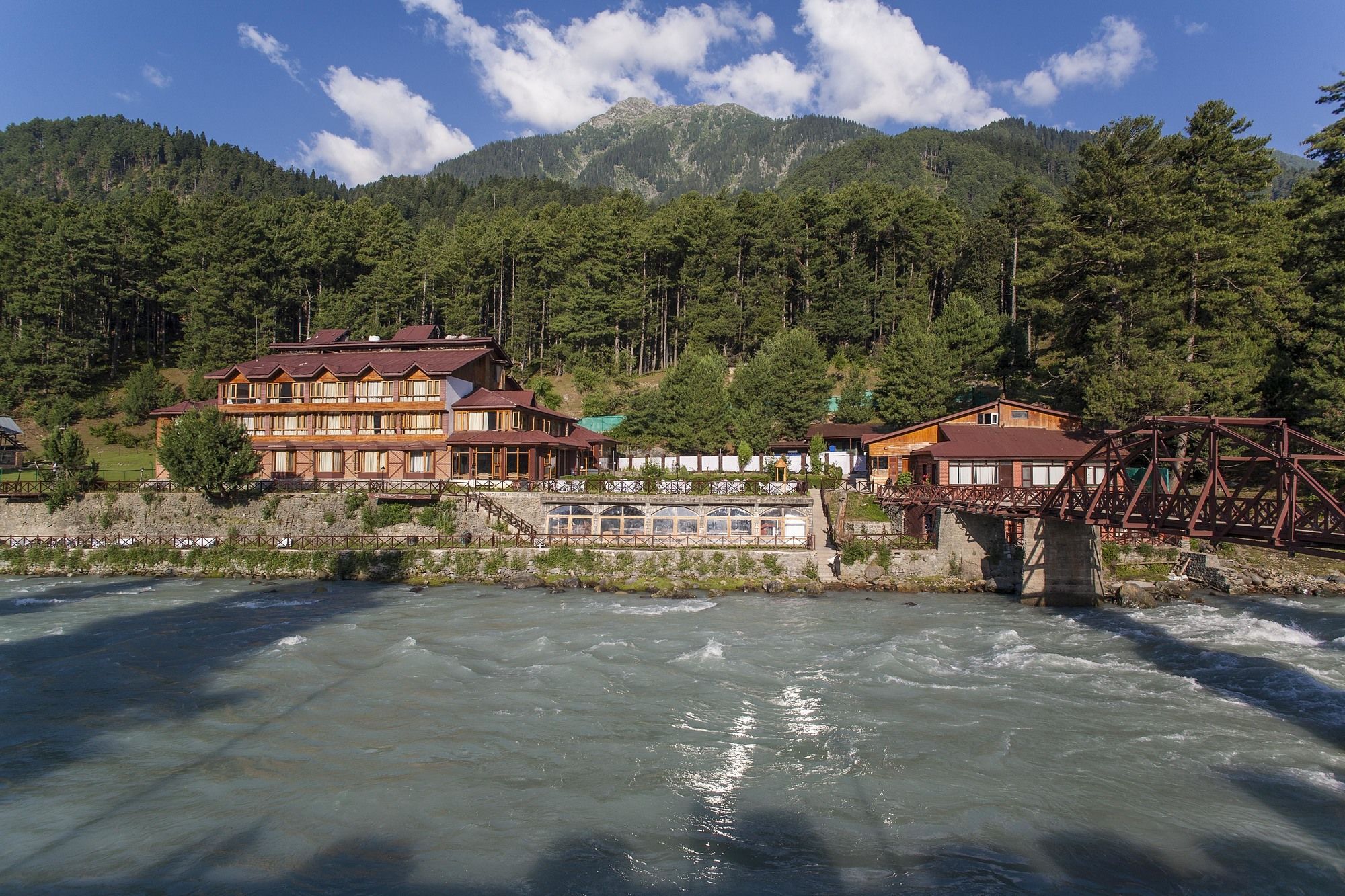 Фото Hotel Heevan Pahalgam