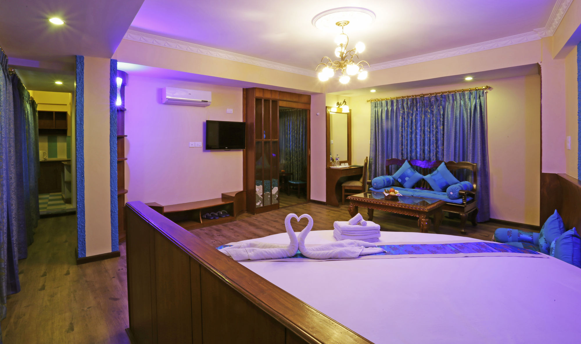 Фото Hotel Yukhang