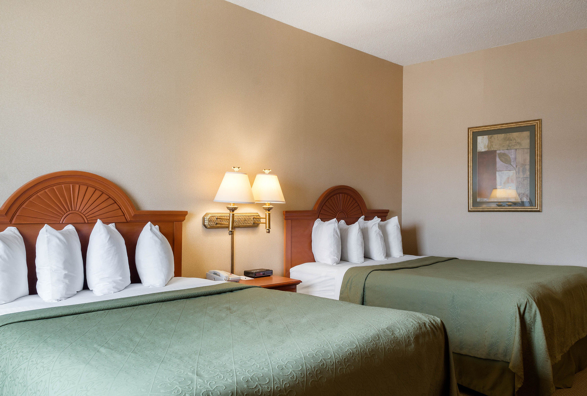 Фото Quality Inn Brookings - University