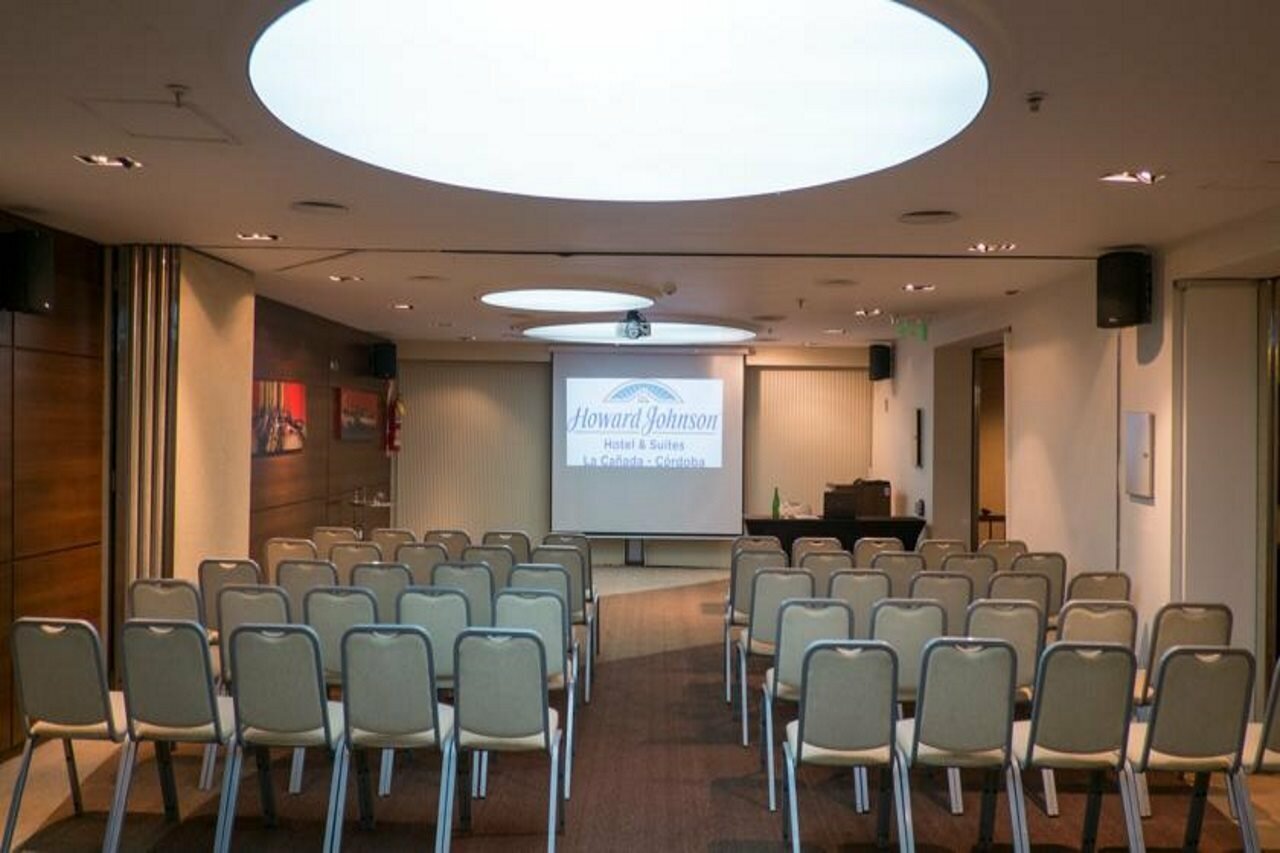 Фото Howard Johnson by Wyndham Cordoba