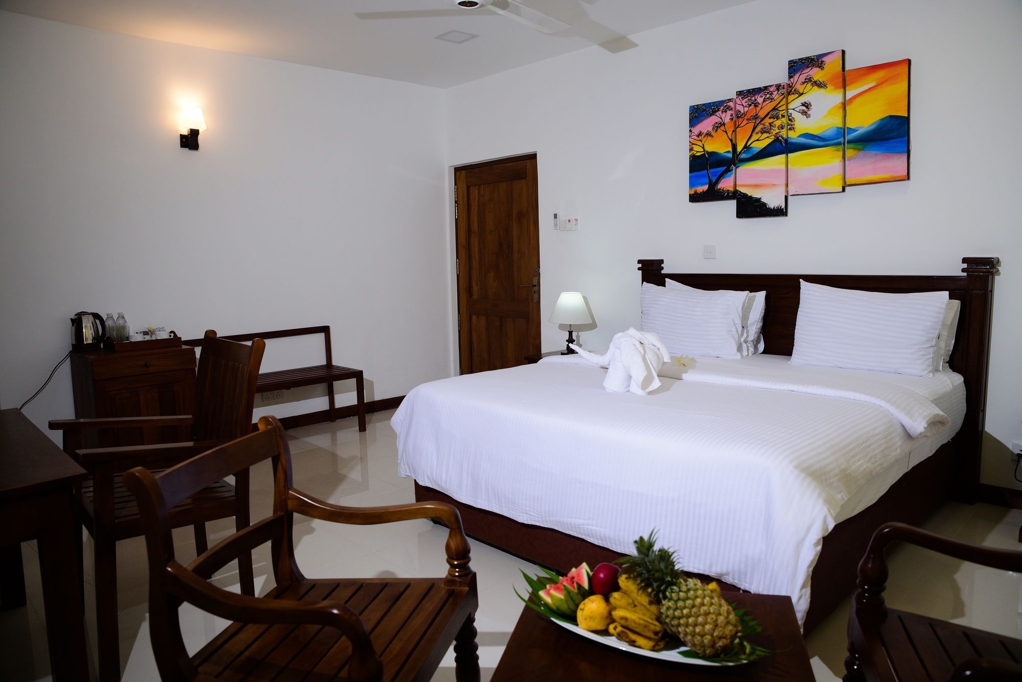 Фото Hikka FnR Villa