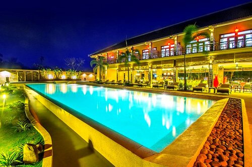 Гостиница The Island Lodge в Митхо