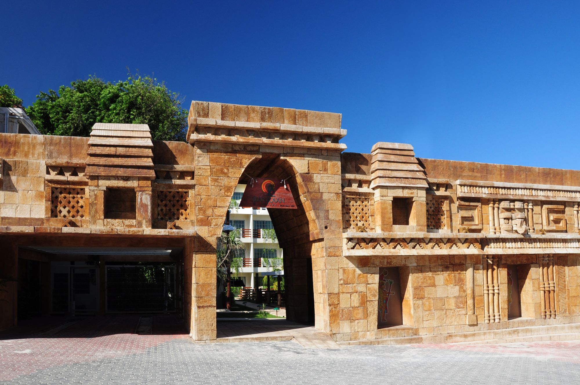 Фото отеля 2