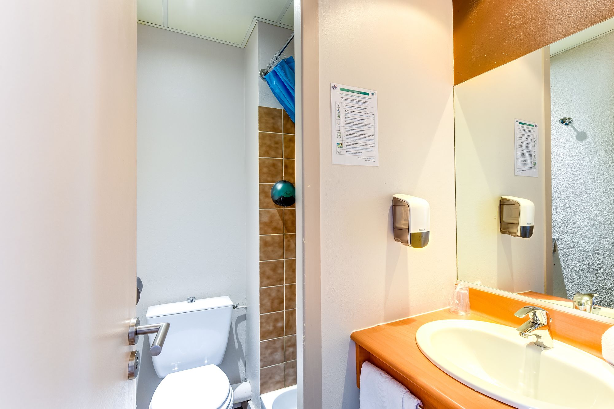 Фото Brit Hotel St Nazaire Centre Gare