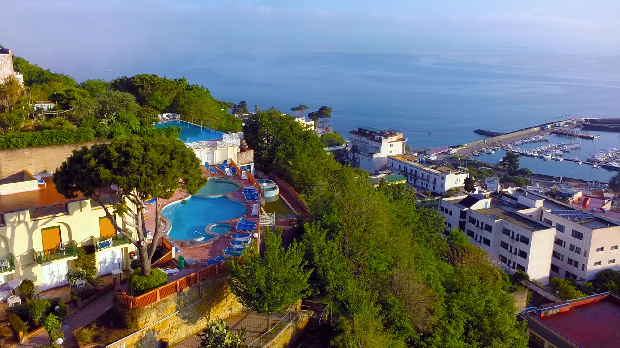 Фото Suisse Thermal Village