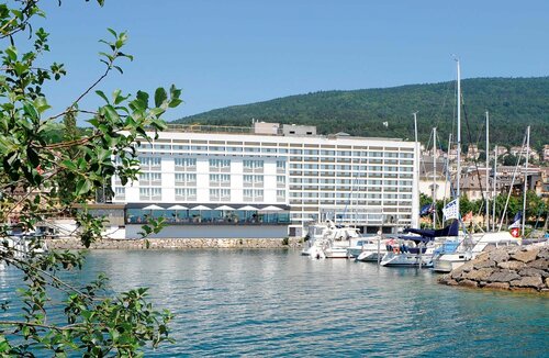 Гостиница Best Western Premier Hotel Beaulac в Нёвшателе