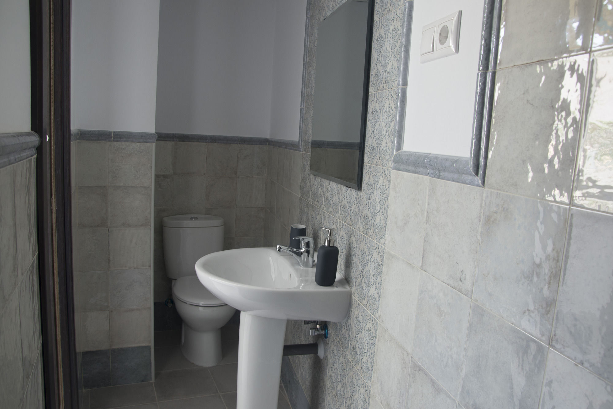 Фото La Siesta Málaga Guesthouse