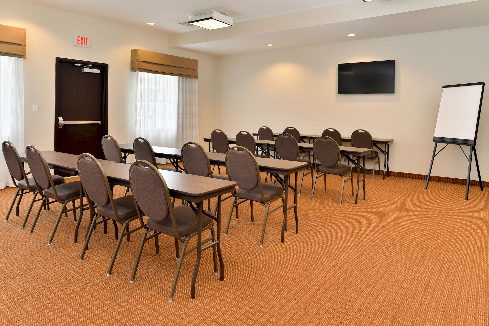 Фото Mainstay Suites Meridian