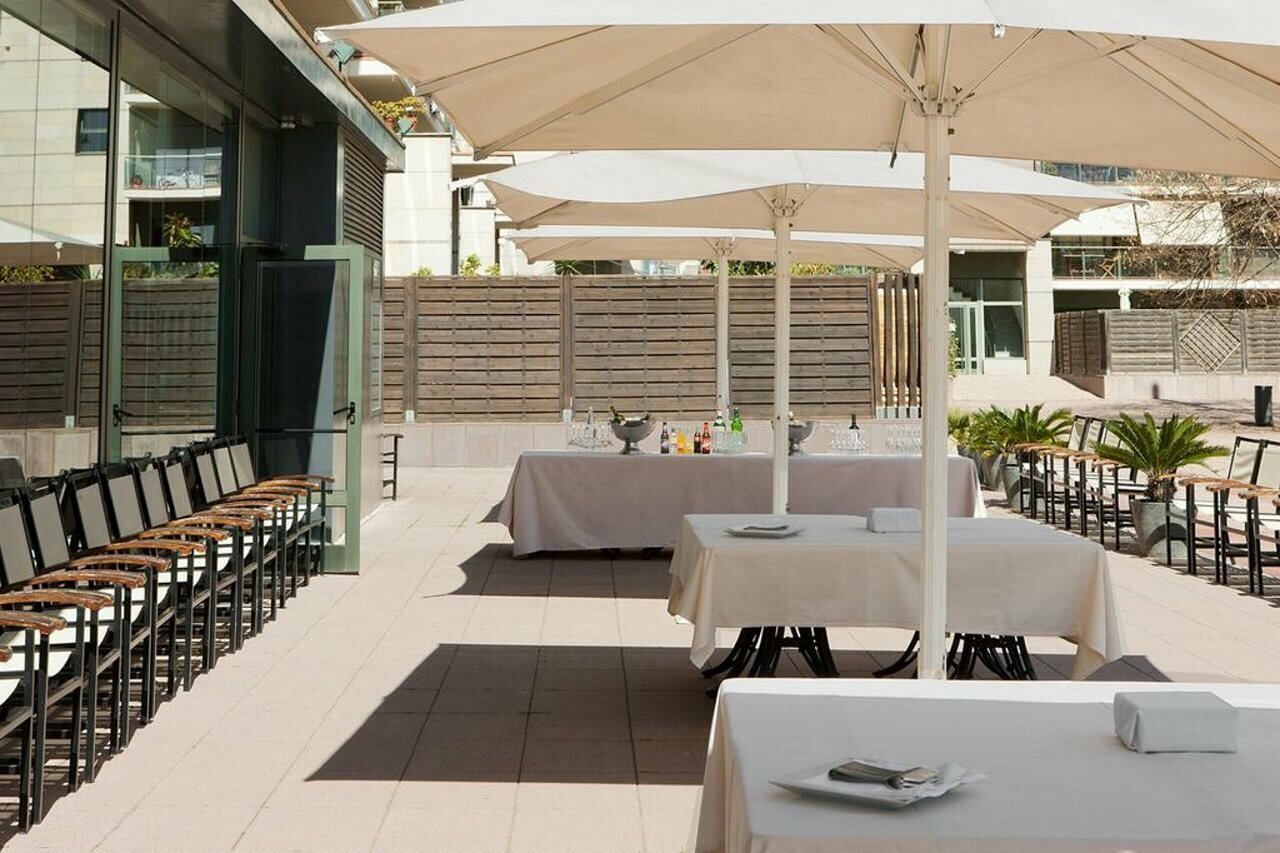 Фото Hotel Catalonia Barcelona Beach