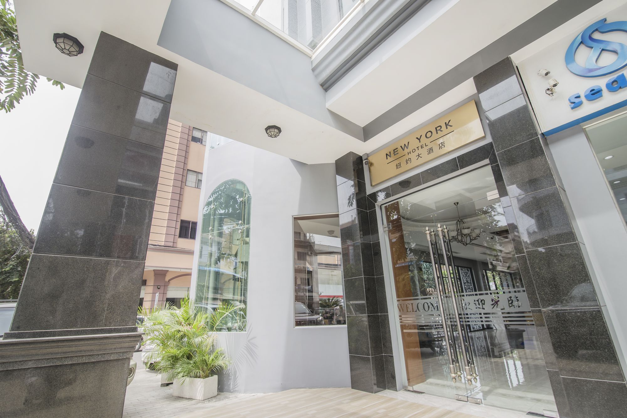 Фото New York Hotel