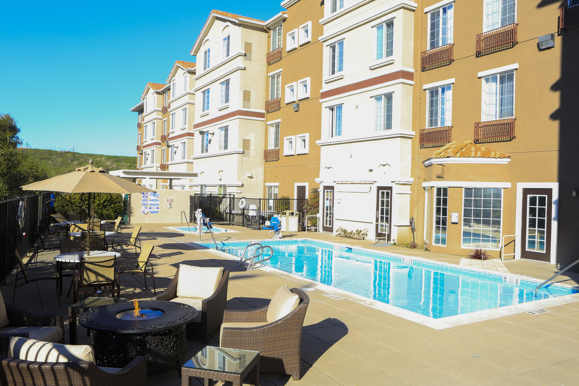 Фото Staybridge Suites Silicon Valley, an Ihg Hotel