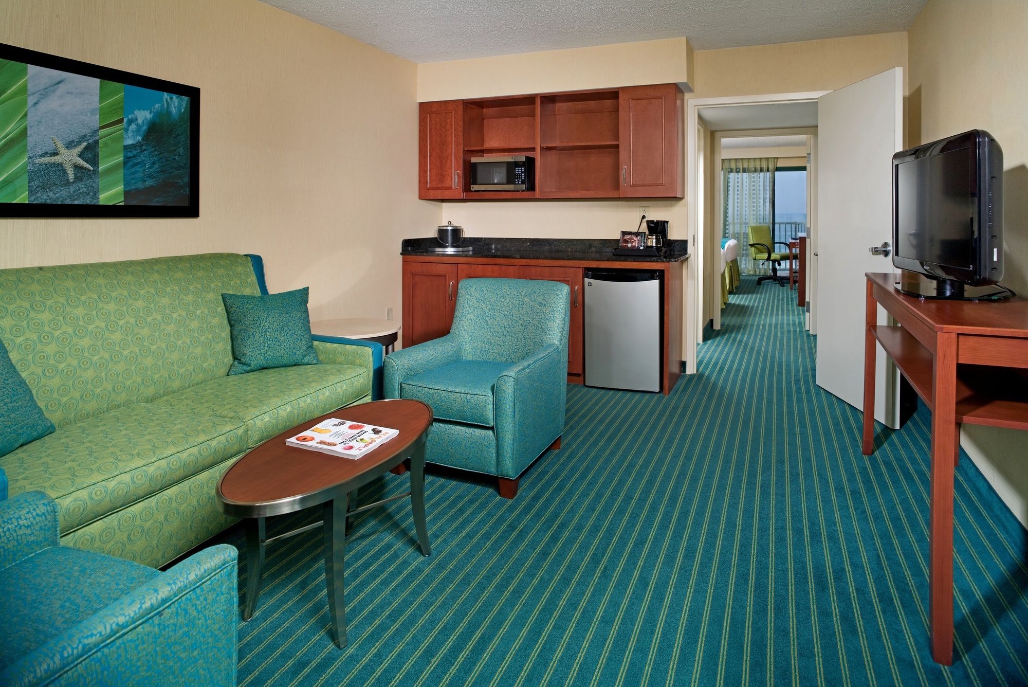 Фото Holiday Inn & Suites Virginia Beach North Beach, an Ihg Hotel