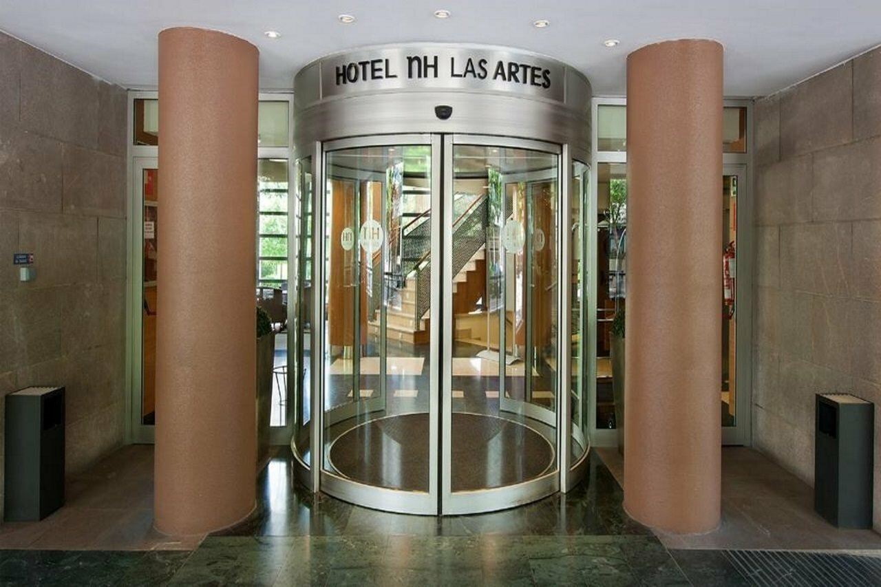 Фото Nh Valencia Las Artes
