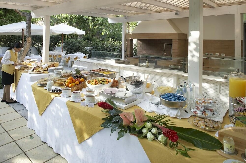 Фото Alexandra Plaza