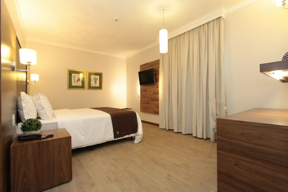 Фото Oasis Tower Hotel